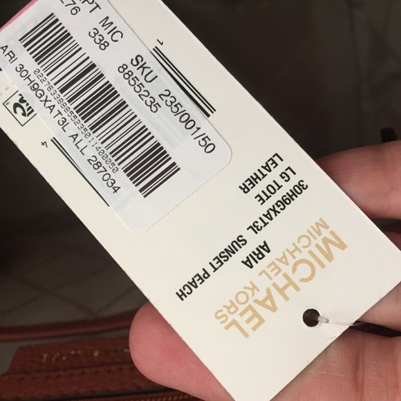 Last one✨Michael Kors aria large shoulder tote bag - Picture 5 of 8